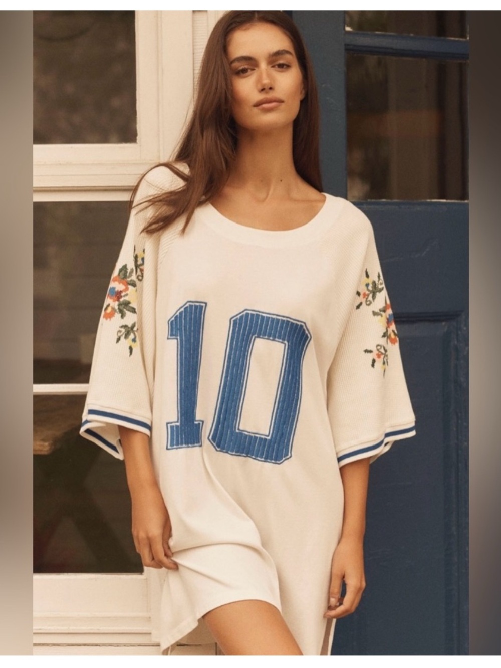 LyreBird Oversized Embroidered Sporty Tee Small